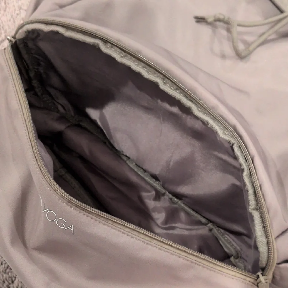 Beyond‎ Yoga Light Gray Drawstring Backpack